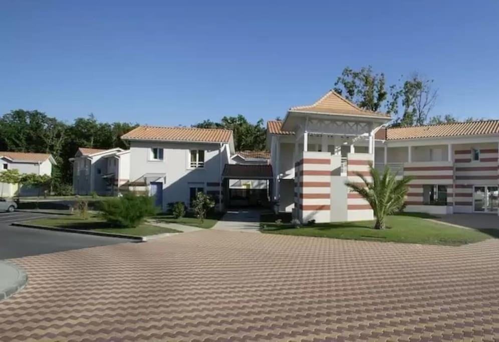 Maison 3 Chambres Avec Piscine Proche Plage Soulac-sur-Mer Esterno foto